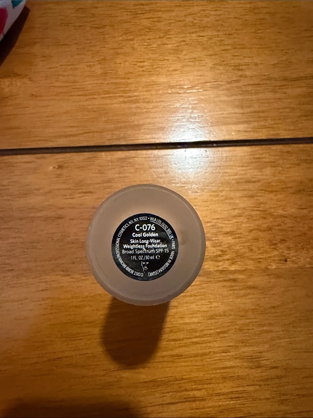 Bobbi Brown Skin Long Wear Weightless Foundation SPF 15